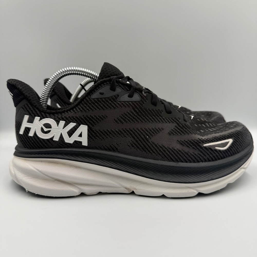 Hoka One One Clifton 9 Mens Size 10 Running Shoes Sneakers Black White 1127895